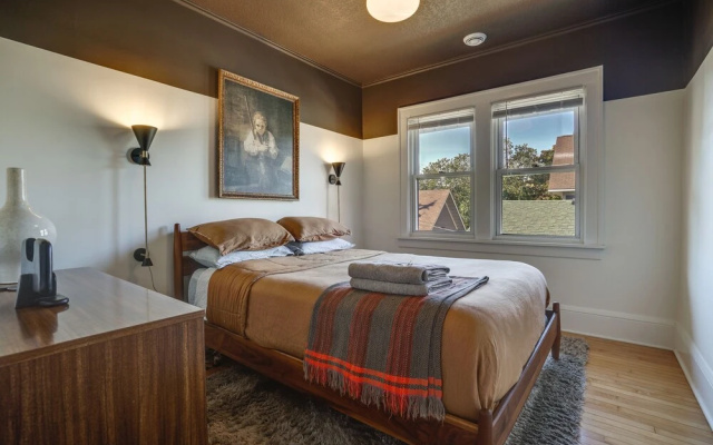 photo 5 of Saint Paul Vacation Rental Near Downtown!