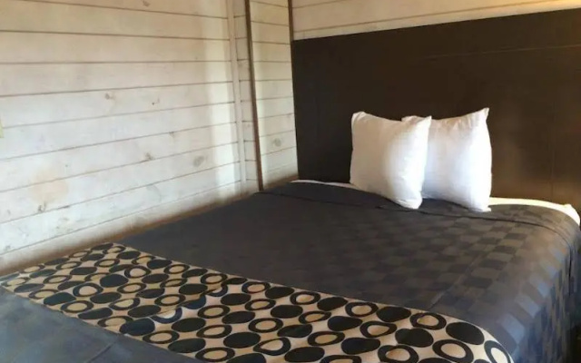 photo 5 of Travelodge Inn & Suites by Wyndham San Antonio Airport