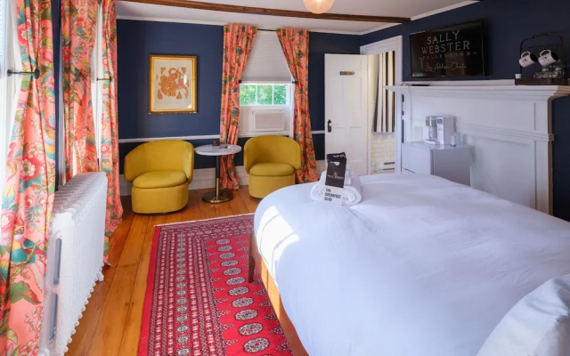 photo 5 of Sally Webster Inn