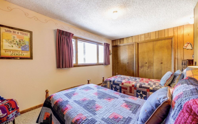 photo 2 of Salmans Bear Cove Family Vacation At Windcliff 4 Bedroom Home by RedAwning