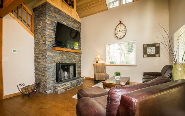 photo 3 of Salmon Chalet Chalet 2 NW Comfy Cabins