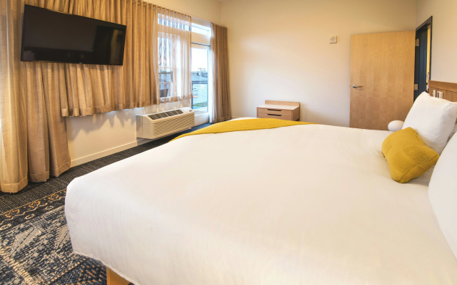 photo 3 of SaltLine Hotel