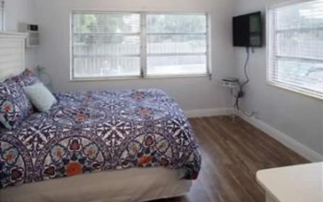 photo 4 of Salty Bungalow Bayview Rentals