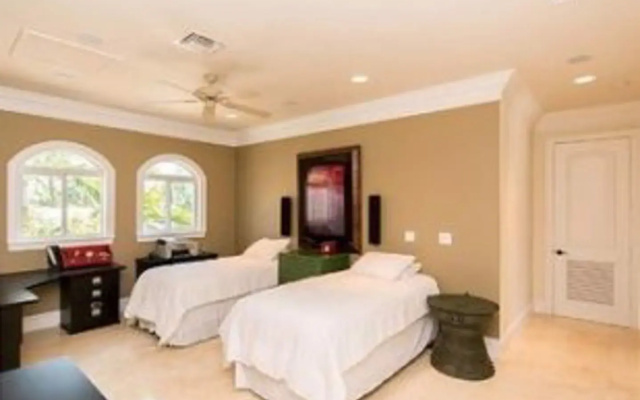 photo 2 of Salty Bungalow Marietta