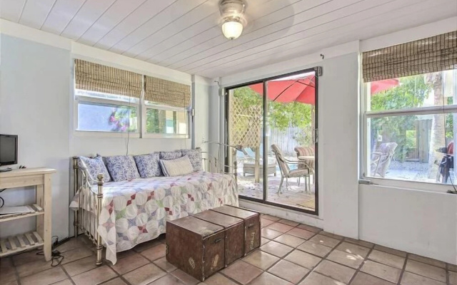 photo 2 of Salty Bungalow Tortuga