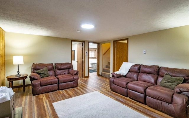 photo 3 of Sam`s Cabin