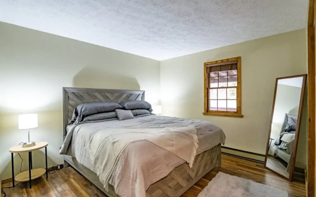 photo 5 of Sam`s Cabin