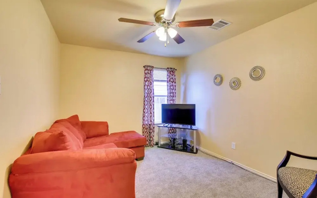 photo 4 of San Antonio Abode w/ Yard < 4 Mi to Lackland
