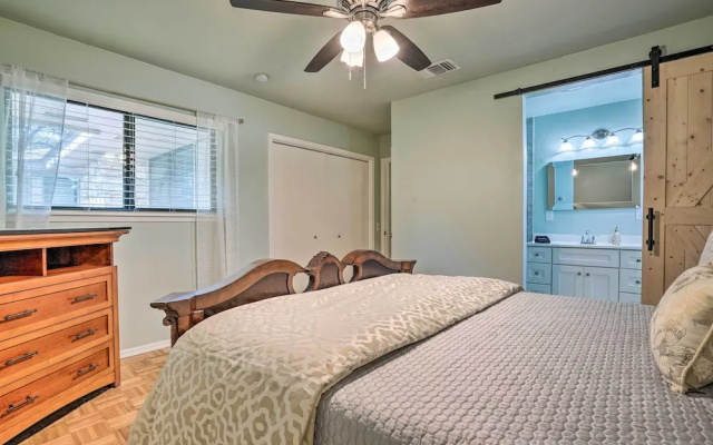 photo 2 of Lovely San Antonio Home ~ 13 Mi to Downtown!