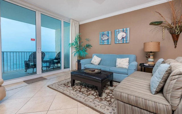 photo 2 of San Carlos 408 by RedAwning