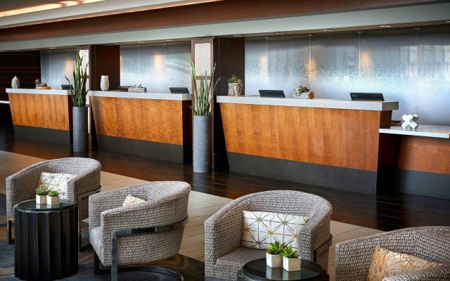 photo 2 of San Francisco Airport Marriott Waterfront