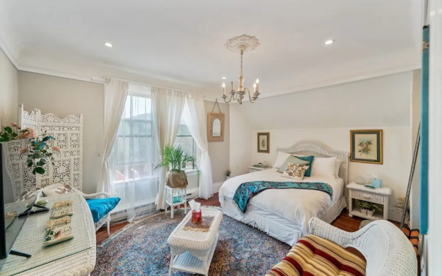 photo 4 of San Francisco Retreat Just Steps From Golden Gate Park And Ocean Beach! 3 Bedroom Home by RedAwning