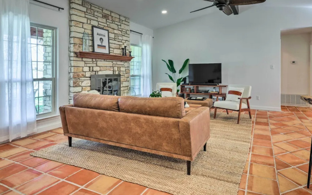 photo 2 of San Marcos Vacation Rental: 4 Miles to Downtown!