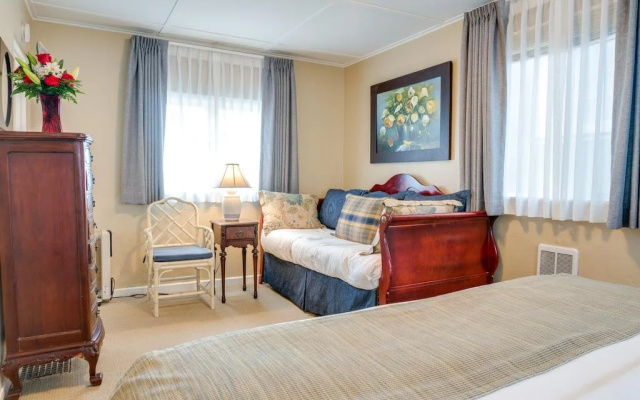 photo 4 of Sandpiper Inn