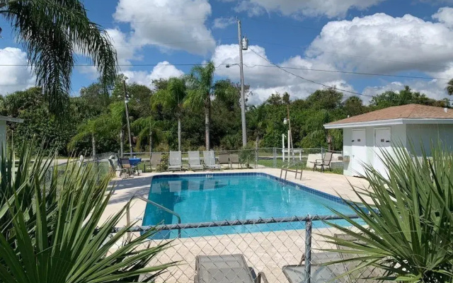 photo 4 of Sebastian Inn and Suites