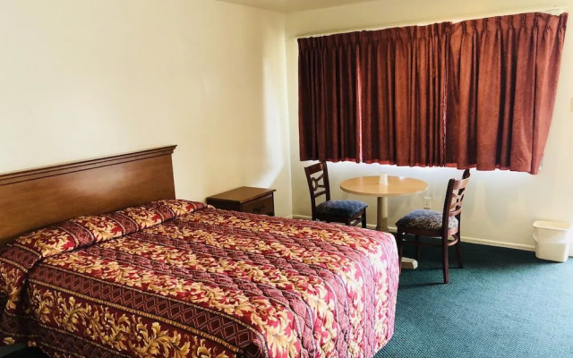 photo 5 of Sands Motel