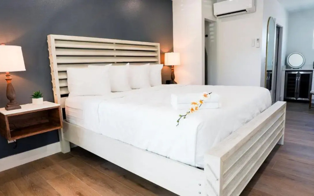 photo 3 of Ivory Sands Beach Suites