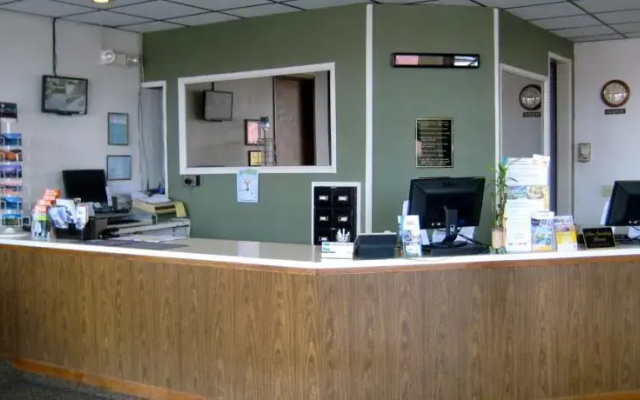 photo 3 of Sandstone Inn