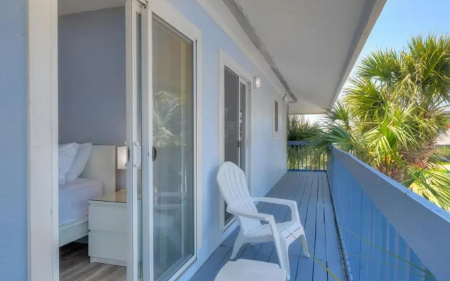 photo 2 of Sandy Feet Retreat 4 Oceanview Balconies Pets ok