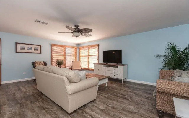 photo 2 of Sandy's Beach House by ZIA VR