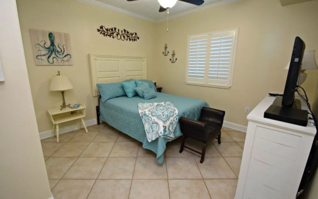 photo 2 of Sanibel 505 by RedAwning
