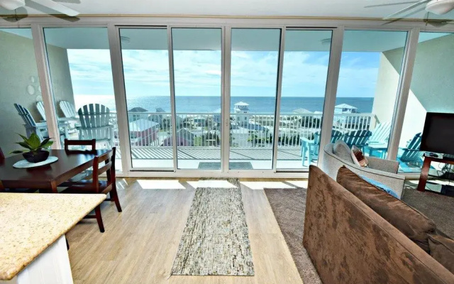 photo 5 of Sanibel 705 by RedAwning