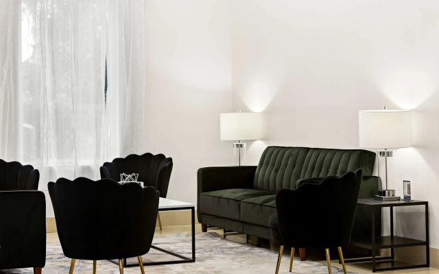 photo 5 of Sonesta Essential Savannah