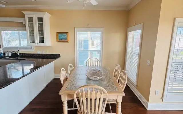 photo 5 of Sans Souci 6 Bedroom Home by RedAwning
