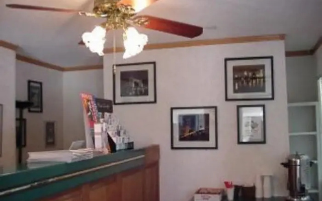 photo 3 of Santa Clara Inn