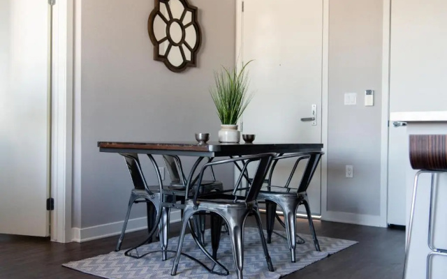 photo 3 of Santa Monica 2 Bed/ 2 Bath