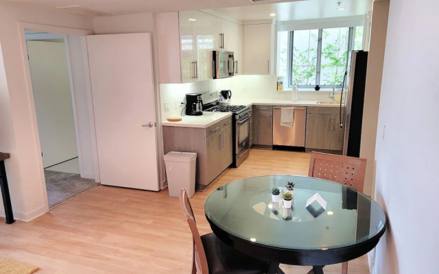 photo 3 of Santa Monica Promenade Condos