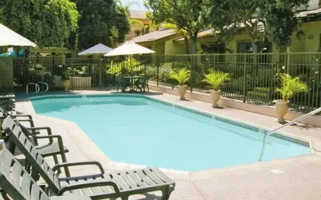 photo 4 of Sapphire Resorts @ Aquamarine Villas, Oceanside, USA