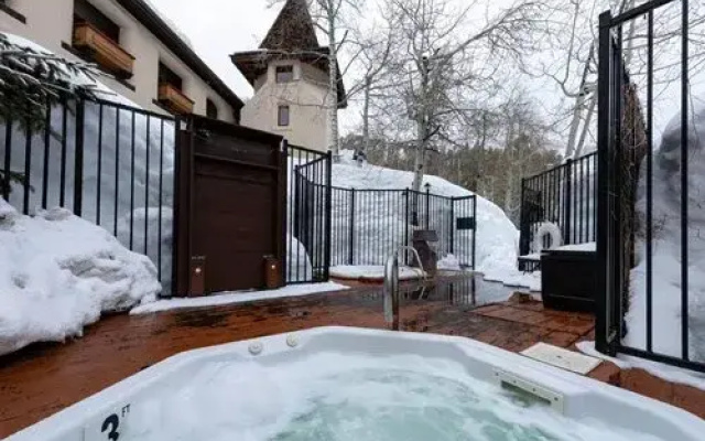 photo 4 of Sapphire Resorts at Olympic Village, Olympic Valley, USA