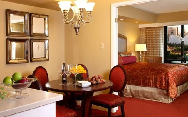 photo 2 of Sapphire Resorts @ Jockey Club, Las Vegas, USA