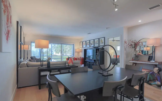 photo 3 of Sarasota 35 - 2 Br Condo