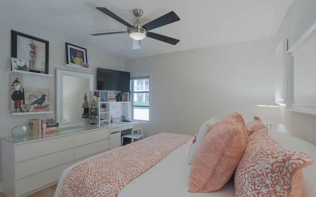 photo 5 of Sarasota 35 - 2 Br Condo