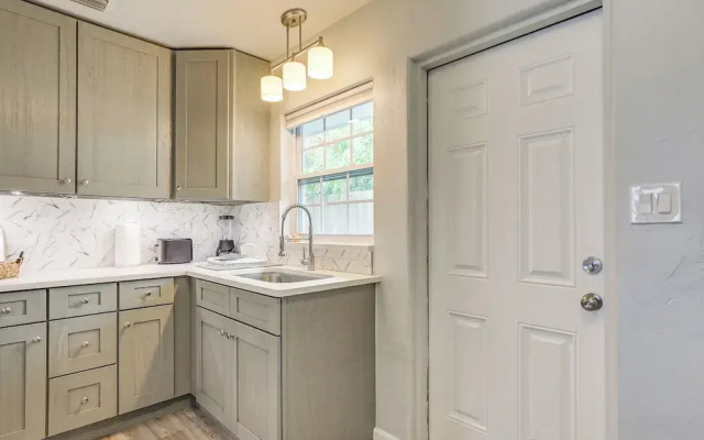 photo 4 of Sarasota Duplex in Gillespie Park: 1 Mi to Dtwn!