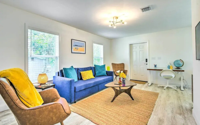 photo 5 of Near Downtown + Ocean: Sarasota Getaway