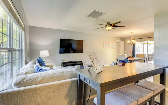 photo 2 of Sarasota Home w/ Heated Pool: 3 Mi to Airport!