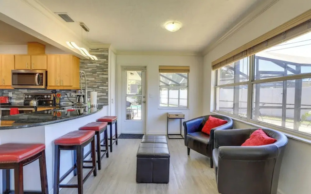 photo 2 of Sarasota House w/ Private Pool - 4 Mi to Beach!