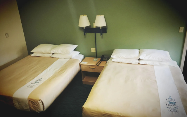 photo 2 of Bluebird Spa City Motor Lodge