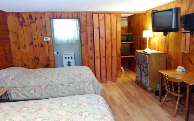 photo 5 of Saratoga Garden Motel