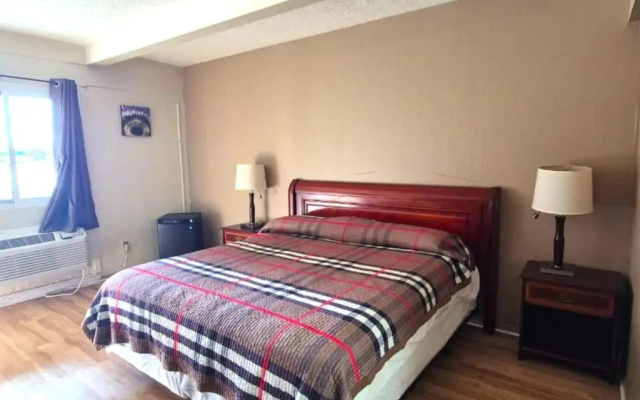 photo 4 of Saratoga Motel By Capital O Near Midway Airport Chicago IL