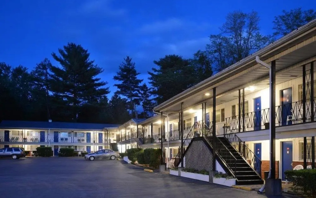 photo 2 of AC Hotel by Marriott Saratoga Springs