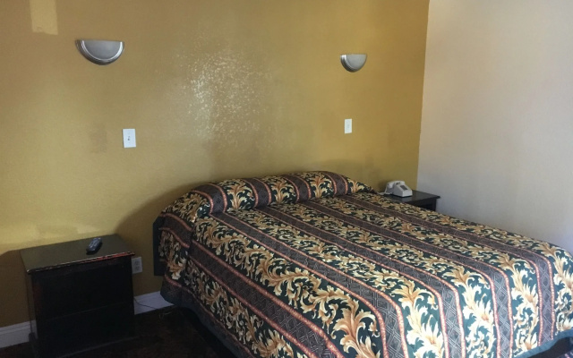 photo 4 of Satellite Motel