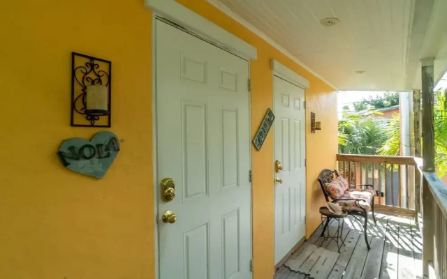 photo 4 of The Savannah, Downtown, Restaurants, Pool, Beach, Cafes, The Square, Kravis Center