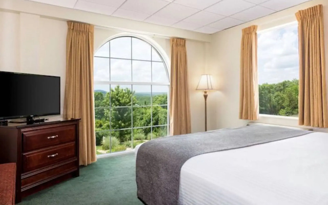photo 4 of Savannah House Hotel