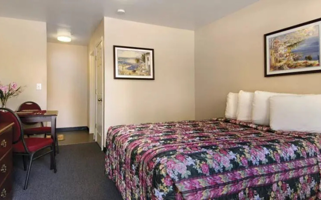 photo 2 of Savannah Suites Greenville