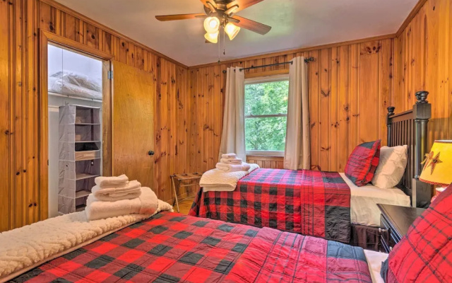 photo 5 of Quiet Asheville Home Near Appalachian Trail & Dtwn