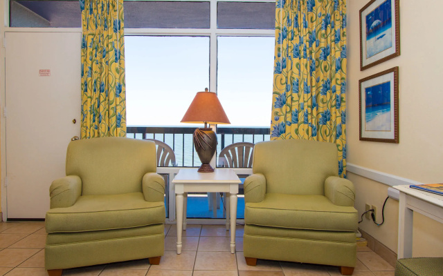 photo 2 of Schooner Beach and Racquet Club by Capital Vacations